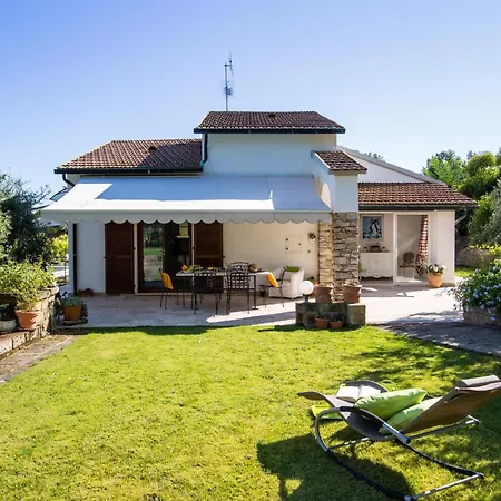 Rocca 6 Villa