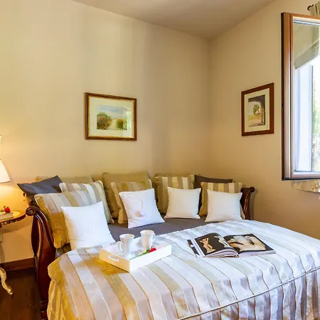 Rocca 6 Villa *